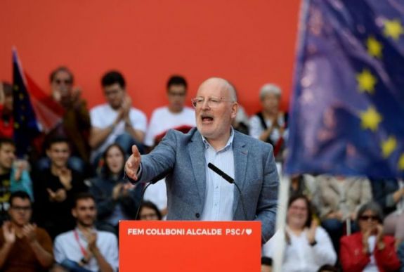 Exit poll: Timmermans pártja nyerte a holland EP-választást