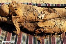 Több tucat múmiára bukkantak régészek egy egyiptomi ókori sír feltárásakor