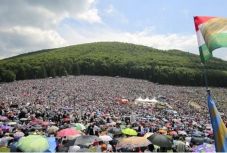 Egy hét magyarságpolitikai írásaiból (április 22.-május 2.)