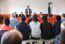 Vincze Loránt: a kis magyar közösségekre is figyelünk