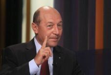 Băsescu: a kormányfőt nem is lehet meghívni a nagyszebeni csúcs munkamegbeszéléseire