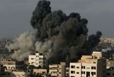 FRISSÍTVE – Közel félezer rakétát lőttek Izraelre Gázából, többen megsérültek