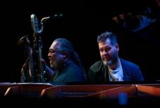 Alex Harding New York-i baritonszaxofonossal lép fel Lucian Ban Kolozsváron