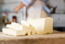 Így lesz azonnal kenhető a vaj