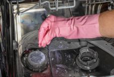 Ezért tegyen sót a mosogatógépbe