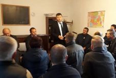 Összefogtak: politikusok, civilek és egyháziak együtt lépnek fel haditemető ügyében