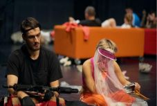 Világot járt, interdiszciplináris alkotócsapat előadását mutatja be a kolozsvári színház