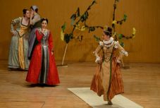 Négyszáz éves dallamokat és táncokat mutatnak be a Kolozsvári Ünnepi Könyvhéten