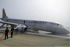 Első kerék nélkül landolt egy utasszállítóval a pilóta