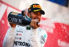 Hamilton nyerte a Spanyol Nagydíjat