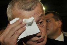 Letöltendő börtönre ítélték alapfokon Sorin Oprescu volt bukaresti főpolgármestert