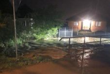 Áradások Beszterce-Naszód megyében, harminc személyt kellett evakuálni