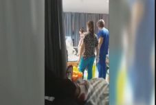 FRISSÍTVE – Vizsgálatot indított a nép ügyvédje a betegeket sértegető ápolónők ügyében