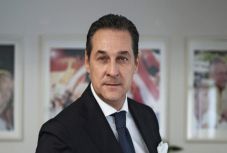 Korrupciós botrányba keveredett az osztrák FPÖ elnöke