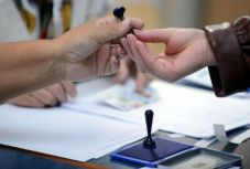 Az alkotmánybíróság elutasította a kétfordulós polgármester-választást