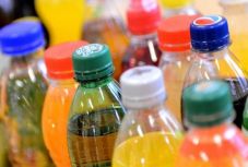 Nem is a cukrozott üdítőktől hízunk el?