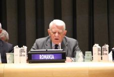 Már több mint 75 ezren aláírták a Meleşcanu menesztését követelő petíciót