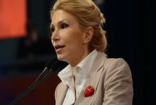 Közös házelnök-jelöltet állít az EP-választást megnyerő jobbközép ellenzék