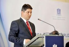 Klaus Johannis államfő: nem lesz miniszter Titus Corlăţeanból