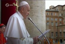 A pápa Csíksomlyón: egész napos műsorfolyammal készül a Duna TV