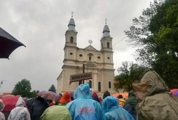 Nem történt meg a „csoda” Csíksomlyón a pápai szentmise napján