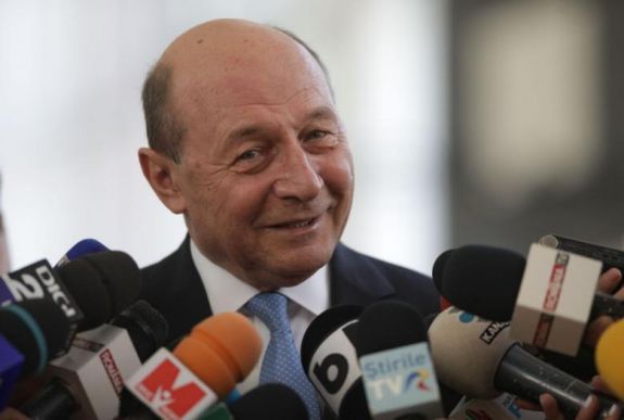 CNSAS: Băsescu kétszer is jelentett a titkosrendőrségnek
