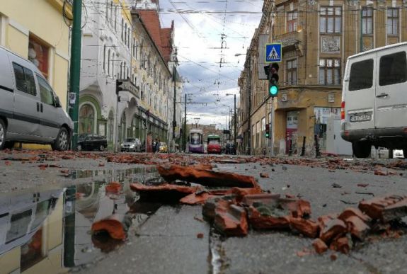 Elsőfokú viharriasztás van érvényben egész Erdélyben