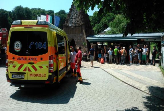 Gázmérgezés miatt kiürítették a miskolctapolcai barlangfürdőt