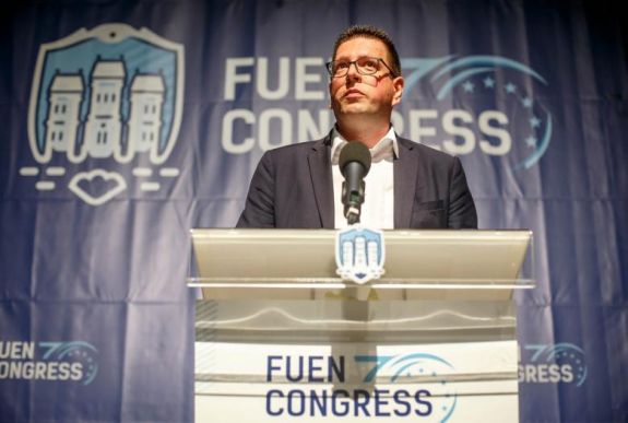 Újraválasztották Vincze Lorántot a FUEN élére