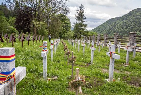 Szerdán tartják a román–magyar egyeztetéseket az úzvölgyi hősi temetőről