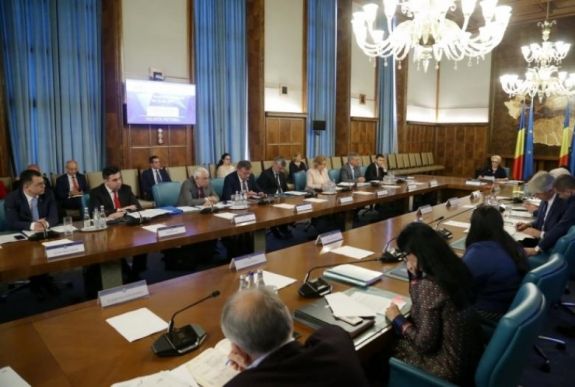 Sürgősségi rendelettel léptette hatályba a kormány a közigazgatási törvénykönyvet