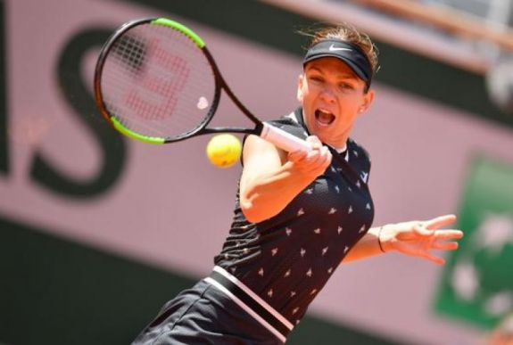 Negyeddöntőbe jutott Halep az eastbourne-i tornán