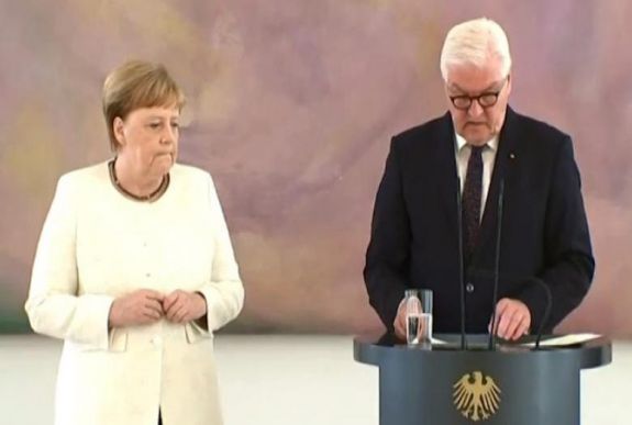 Ismét rosszul lett Angela Merkel egy hivatalos eseményen