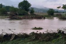 FRISSÍTVE - Harmadik gyermekét is elvesztette az áradás miatt a Prahova megyei édesanya