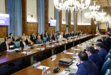 Közigazgatási törvénykönyv: törölné a parlamentben elfogadott nyelvi jogokat a kormány