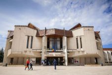 Költségvetési problémák miatt elhalasztanak két színházi bemutatót Marosvásárhelyen