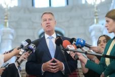 Napokon belül dönt Johannis az új miniszterek kinevezéséről