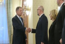 Az RMDSZ támogatja a sürgősségi kormányrendeletek eltörlését