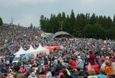 Mutatjuk a csíksomlyói búcsú programját