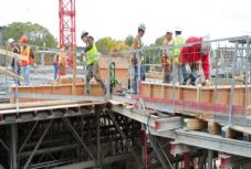 Elfogadta a képviselőház az EU-s munkavállalók kiegészítő nyugdíjára vonatkozó törvényt