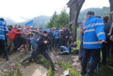 Katonatemető: megbeszélést kezdeményezett a magyar minisztériummal a román fél