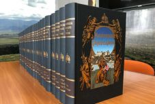 Értékes monográfiasorozatot kapnak a magyar kormánytól az erdélyiek