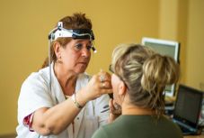 Életmentő szűrővizsgálatokat végeznek Háromszéken