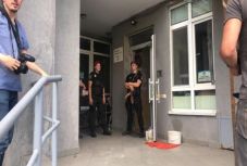 Lőtt fejsebbel holtan találtak egy ukrán parlamenti képviselőt