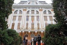 FRISSÍTVE - Átnevezték a MOGYE-t: a minisztériumhoz is eljutott a magyar oktatók névjavaslata