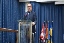 Ukrán parlamenti választások: azonos nevű jelölt indításával csökkentenék Brenzovics László esélyeit