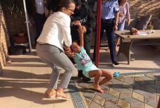 Kommandósokkal vették el nevelőszüleitől az Amerikába örökbe adott kislányt