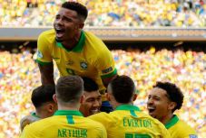 Copa América: Firmino több mint furcsa gólja is kellett brazil diadalhoz