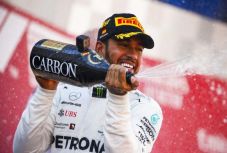 Forma–1: Hamilton rajt–cél győzelmet aratott a Francia Nagydíjon