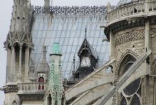 Véletlenül rábukkantak a Notre-Dame összetört órájának pontos másolatára